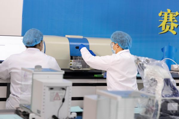 2024年重庆市职业院校技能大赛（高职组）食品药品与粮食赛道——食品安全与质量检测赛项在重庆轻工职业学院落幕(图3)