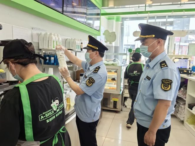 滨州市市场监管局开展夏季冷饮食品经营单位专项检查(图2)