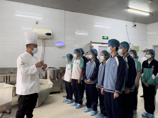 滨城区市场监管局开展你点我检食安护航进校园暨食品安全普法宣传活动(图3)