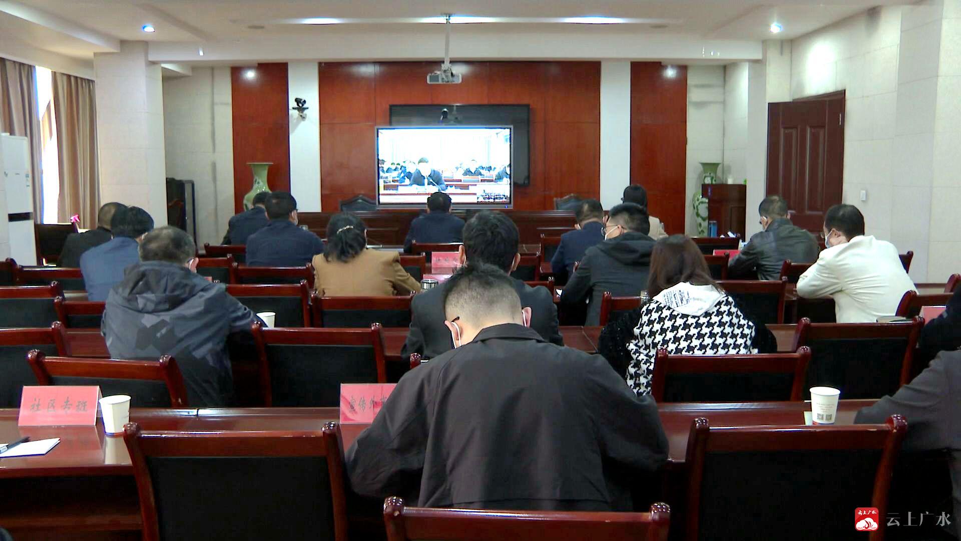 国务院常务会议解读《中华人民共和国食品安全法（修正草案）》将提请全国人大常委会审议(图1)